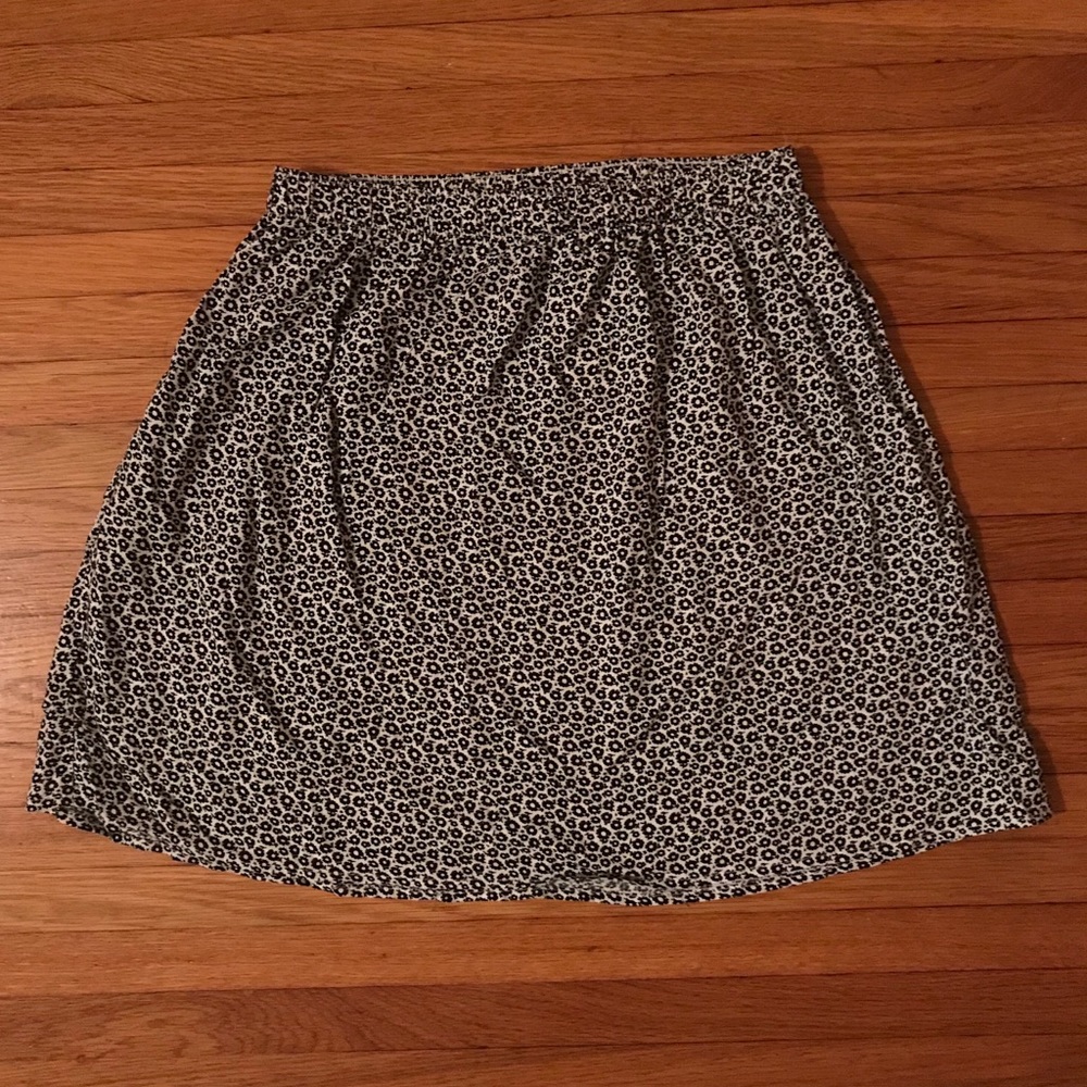 H&M Black and White Flower Skirt